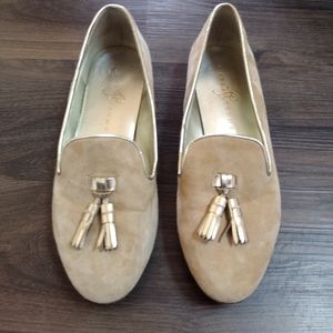 Ivanka Trump 8.5 Nude and Gold Tassel Flats